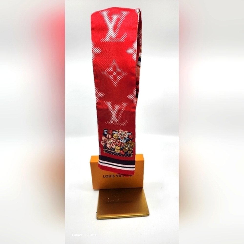 Louis Vuitton Bandeau EUC with box limited Edition color/print